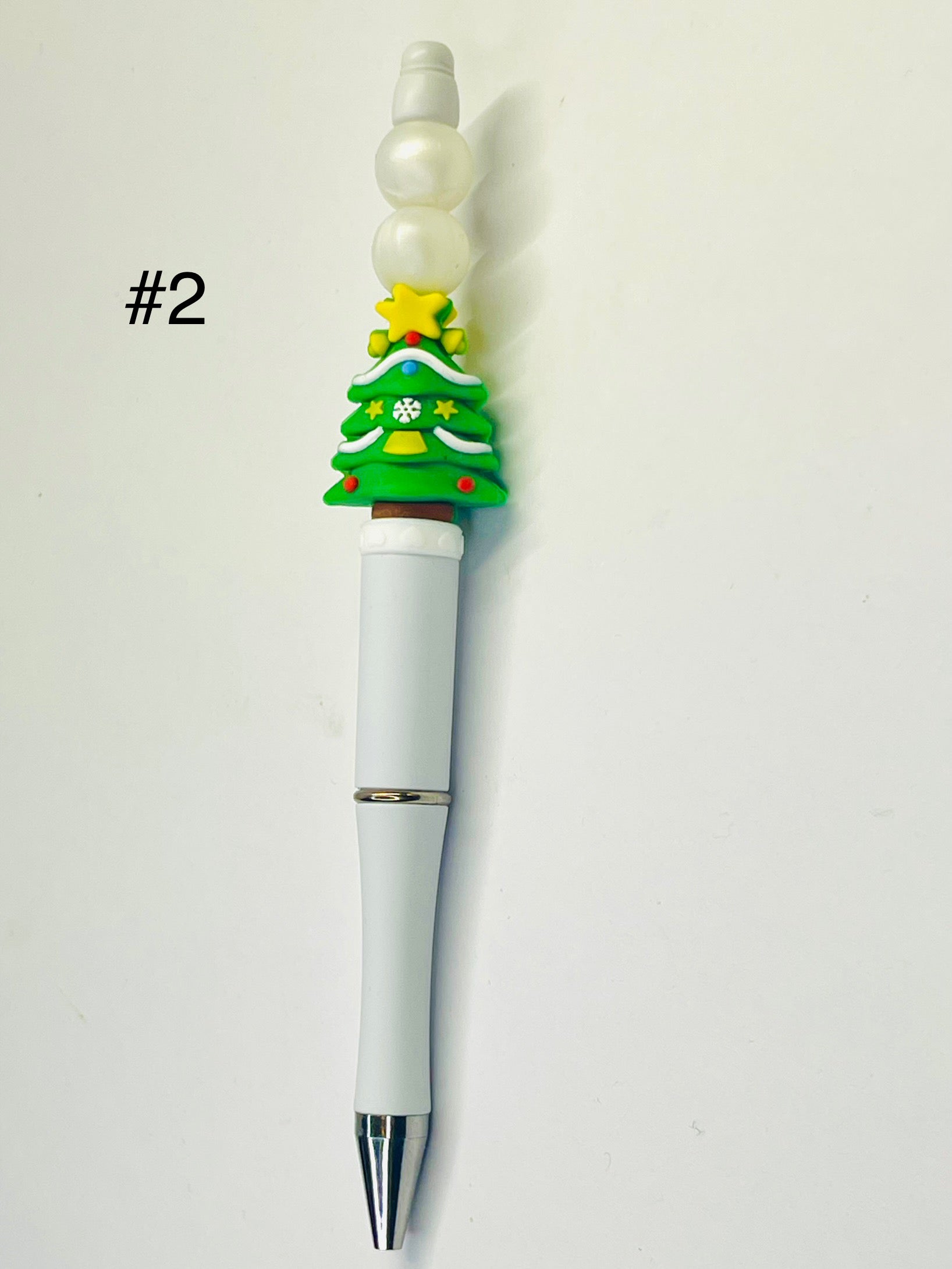 Toll karácsonyi díszítéssel